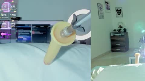 Snapshot of sofi__velez_ chatting on 03.04.26 Sofi online show from 03.04.26