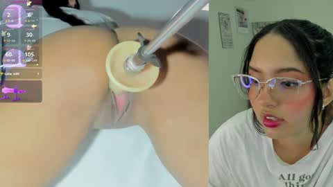 Snapshot of sofi__velez_ chatting on 03.27.26 Sofi online show from 03.27.26