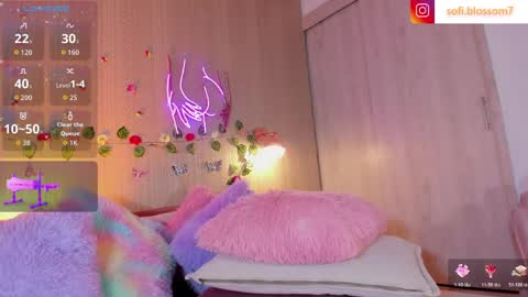 Sofi Blossom  online show from 04.07.26