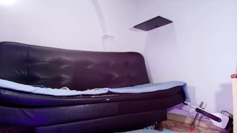 Snapshot of sofi_decker chatting on 11.08.25 Sofia online show from 11.08.25