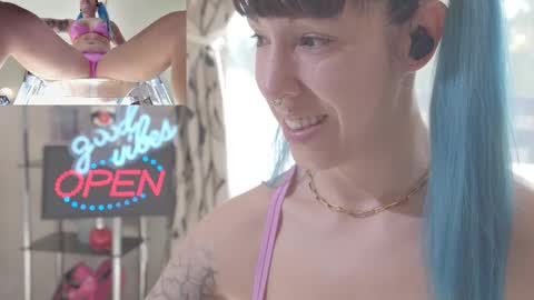 Snapshot of sofi_mora chatting on 02.17.25 Sofi Mora online show from 02.17.25