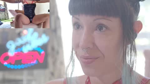 Snapshot of sofi_mora chatting on 09.10.25 Sofi Mora online show from 09.10.25