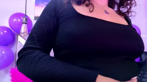 Sofi Noa online show from 11.15.25