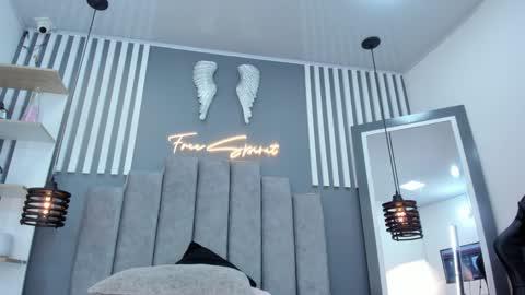 valen online show from 12.18.24