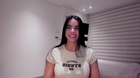 Snapshot of sofi_saenzz chatting on 10.07.25 Sofi Saenzz online show from 10.07.25
