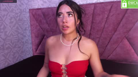 Snapshot of sofi_sweet09 chatting on 12.11.24 Susy online show from 12.11.24