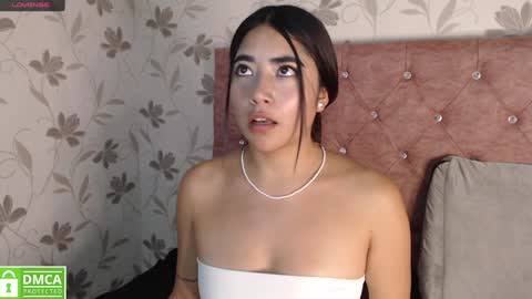 Snapshot of sofi_sweet09 chatting on 12.17.24 Susy online show from 12.17.24