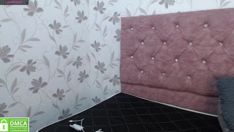 Snapshot of sofi_sweet09 chatting on 12.19.24 Susy online show from 12.19.24