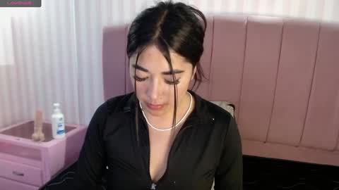 Snapshot of sofi_sweet09 chatting on 12.31.24 Susy online show from 12.31.24