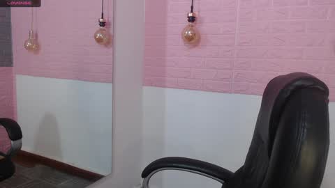 Snapshot of sofi_sweet09 chatting on 01.30.25 Susy online show from 01.30.25