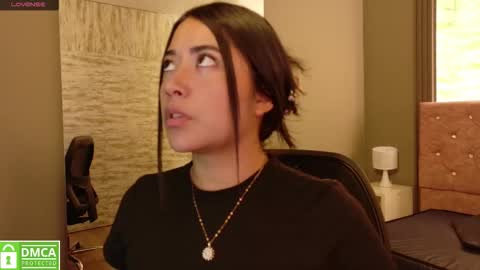 Snapshot of sofi_sweet09 chatting on 09.25.25 Susy online show from 09.25.25