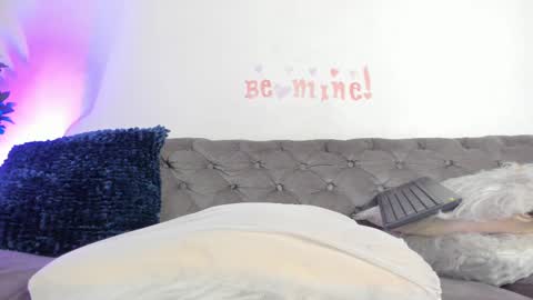 Sofia Vasquez online show from 02.19.25