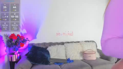 Sofia Vasquez online show from 02.21.25