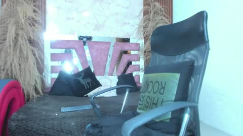 Snapshot of sofia_gutierrez__ chatting on 03.04.25 sofia gutierrez online show from 03.04.25