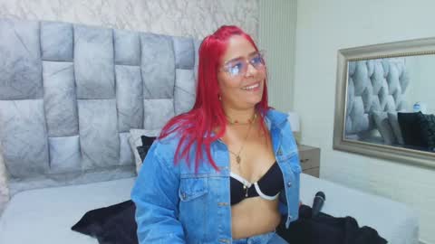 Snapshot of sofia_gutierrez__ chatting on 09.15.25 sofia gutierrez online show from 09.15.25