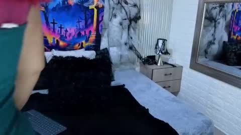 Snapshot of sofia_gutierrez__ chatting on 10.22.25 sofia gutierrez online show from 10.22.25