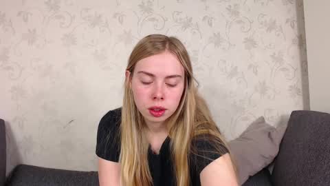 Snapshot of sofia_here chatting on 04.30.26 Sofia here online show from 04.30.26