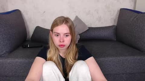 Snapshot of sofia_here chatting on 05.14.26 Sofia here online show from 05.14.26