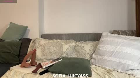 sofia_juicyass online show from 04.23.26