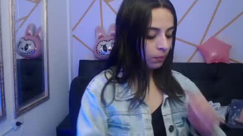 sofia_lara28 online show from 05.09.26