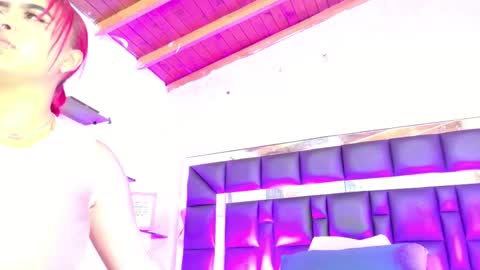 Snapshot of sofia_martinn chatting on 10.28.25 Sofia online show from 10.28.25