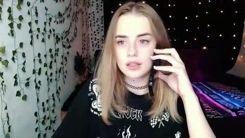 sofia_rosemary online show from 10.14.25