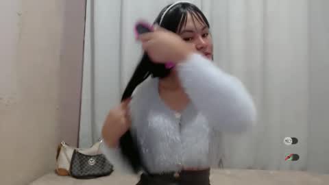 sofia_sweetheart18 online show from 04.10.26