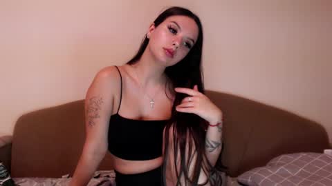 Snapshot of sofia_velle22 chatting on 07.25.26 Lilith online show from 07.25.26