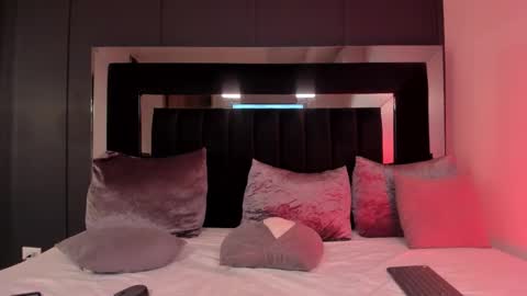 Sofia  online show from 09.10.25