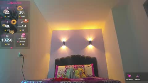 Snapshot of sofiaclaus_19 chatting on 09.17.25 Sofia online show from 09.17.25