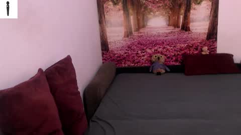 Snapshot of sofialiub chatting on 12.17.24 sofialiub online show from 12.17.24