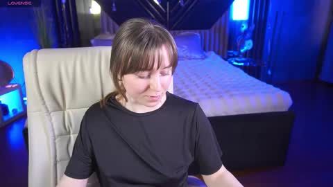 Snapshot of sofialuxuryy chatting on 02.12.26 SofiaLuxuryy online show from 02.12.26