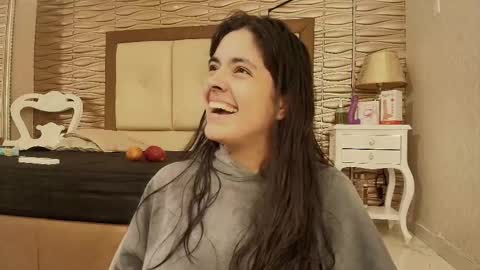 Sofi - next broadcast today 1030pm Colombia time online show from 09.11.25