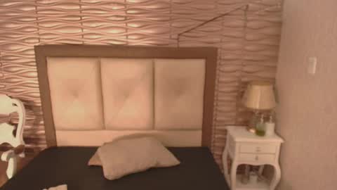 Sofi - next broadcast today 1030pm Colombia time online show from 10.12.25