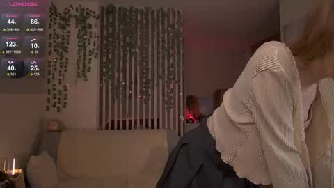 Snapshot of sofiapure18 chatting on 01.08.26 Sofia Help me overcome shynes with 100 thumbs up online show from 01.08.26