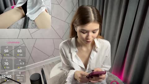 Snapshot of sofiasuper chatting on 01.24.25 Sofia online show from 01.24.25