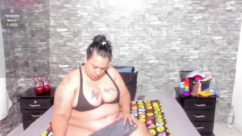 Vicky  online show from 02.17.25