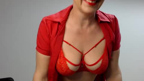 Snapshot of sofie_velvet chatting on 01.09.25 Sofie Velvet online show from 01.09.25