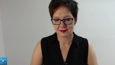 Snapshot of sofie_velvet chatting on 10.12.25 Sofie Velvet online show from 10.12.25