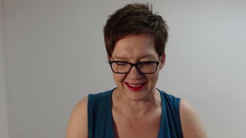 Sofie Velvet online show from 01.16.26