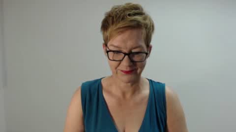 Sofie Velvet online show from 07.24.26