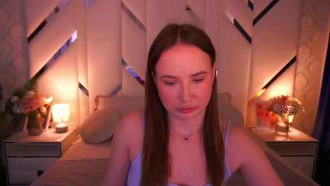 Snapshot of sofiebloom chatting on 05.09.26 Sofie online show from 05.09.26