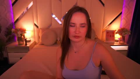 Snapshot of sofiebloom chatting on 05.15.26 Sofie online show from 05.15.26
