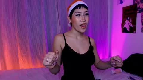 Snapshot of sofii_uwu_ chatting on 12.16.25 Sofii online show from 12.16.25