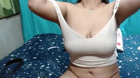 Snapshot of sofiia_77 chatting on 12.22.24 sofi online show from 12.22.24