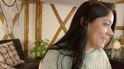 Snapshot of sofiia_diaz_ chatting on 11.13.25 Sofi online show from 11.13.25