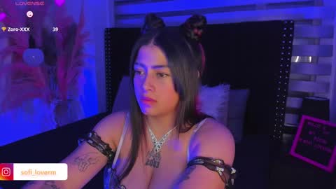 Snapshot of sofiia_rubb chatting on 01.21.25 Sofia online show from 01.21.25