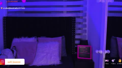 Snapshot of sofiia_rubb chatting on 01.26.25 Sofia online show from 01.26.25