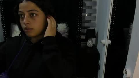 Snapshot of sofiia_rubb chatting on 02.01.25 Sofia online show from 02.01.25