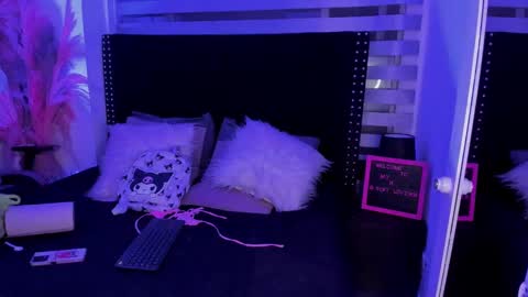 Snapshot of sofiia_rubb chatting on 02.08.25 Sofia online show from 02.08.25